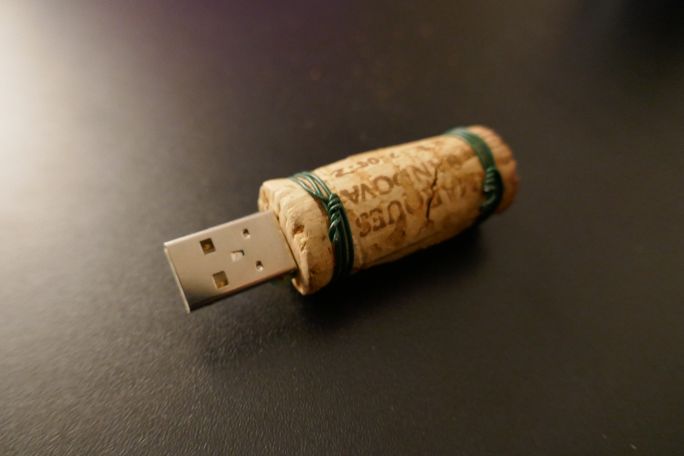 USB-Stick im Korken